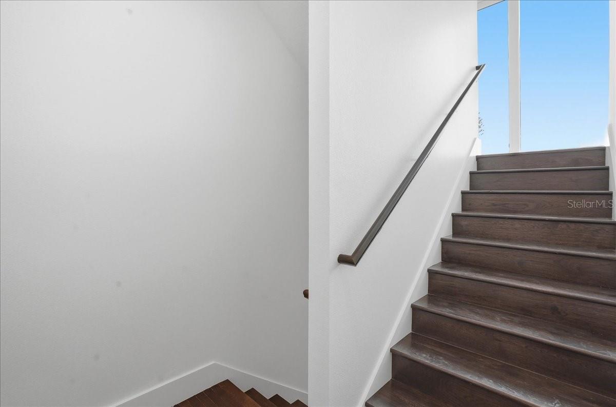 ENGLEWOOD SHORES - Residential