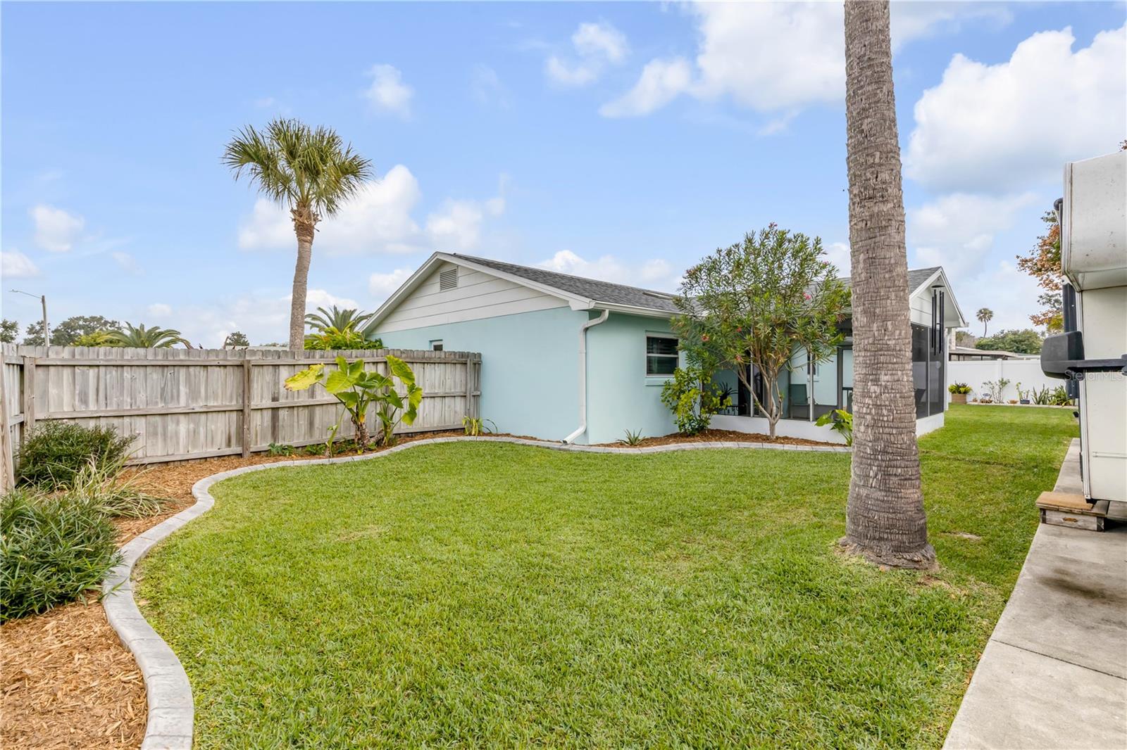 LANTERN PARK UNITS 01 & 02 - Residential