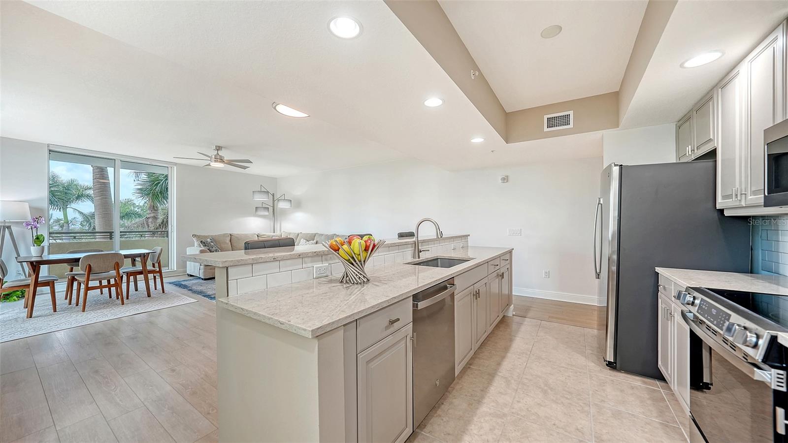 800 N TAMIAMI TRAIL 317