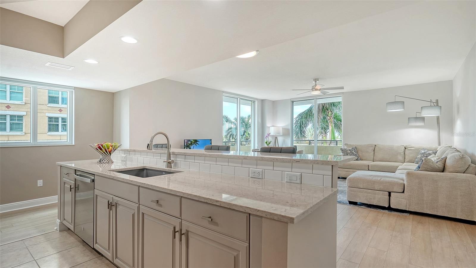 800 N TAMIAMI TRAIL 317