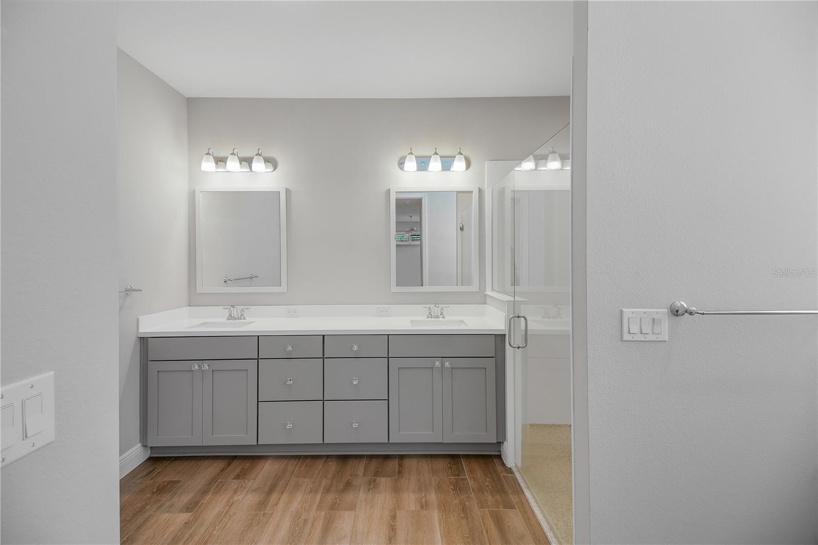 GREEN KEY VILLAGE PH 3 REP - Residential