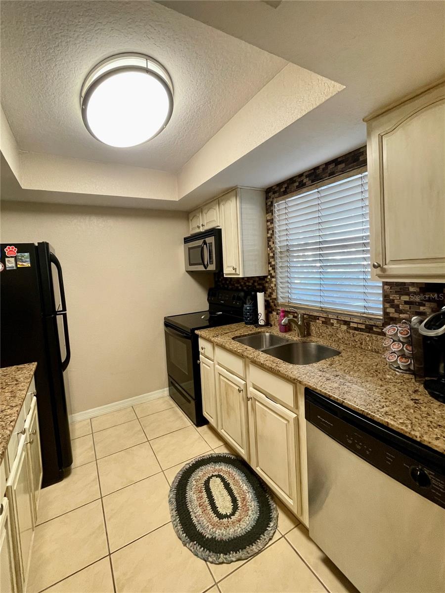 912 LA COSTA CIRCLE Unit 3