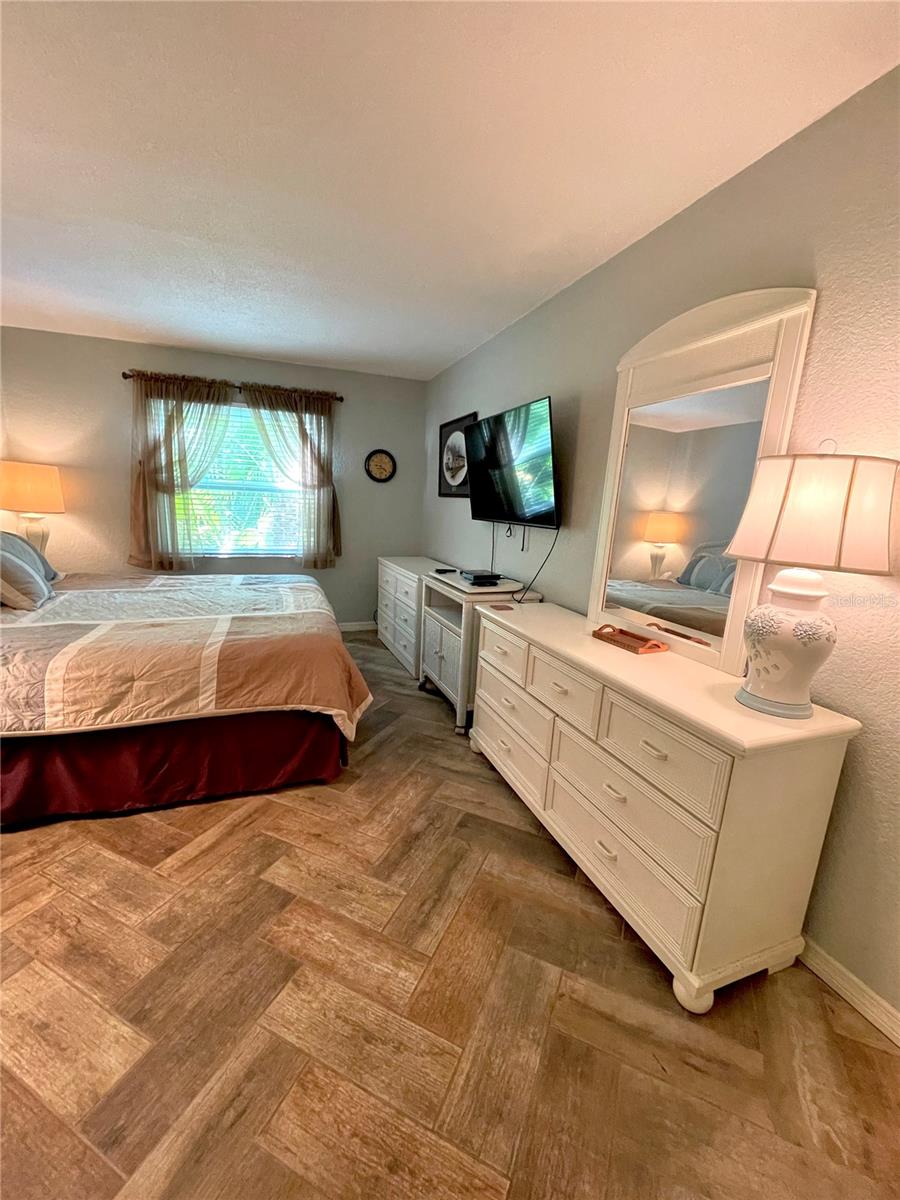 PARK VIEW CONDOMINIUMS - Residential