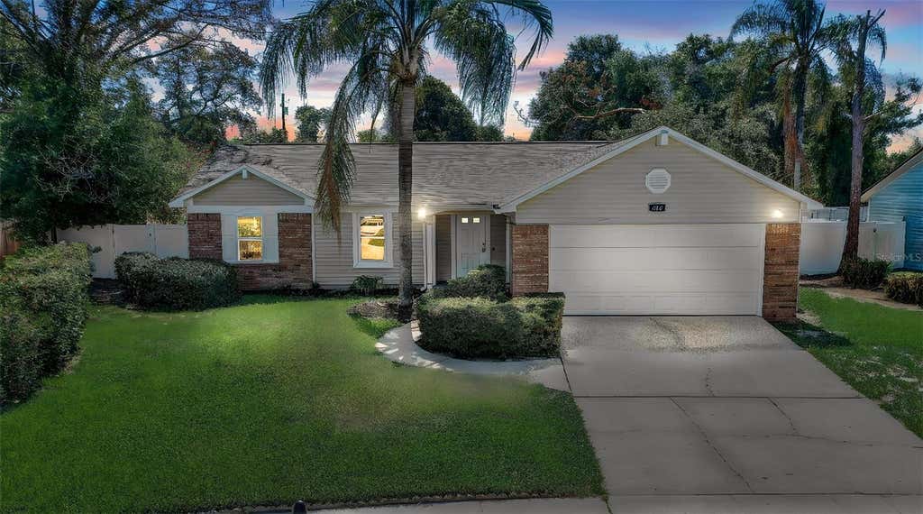 Photo of 616 Sherwood Circle, Ocoee, FL 34761 (MLS # O6420072)