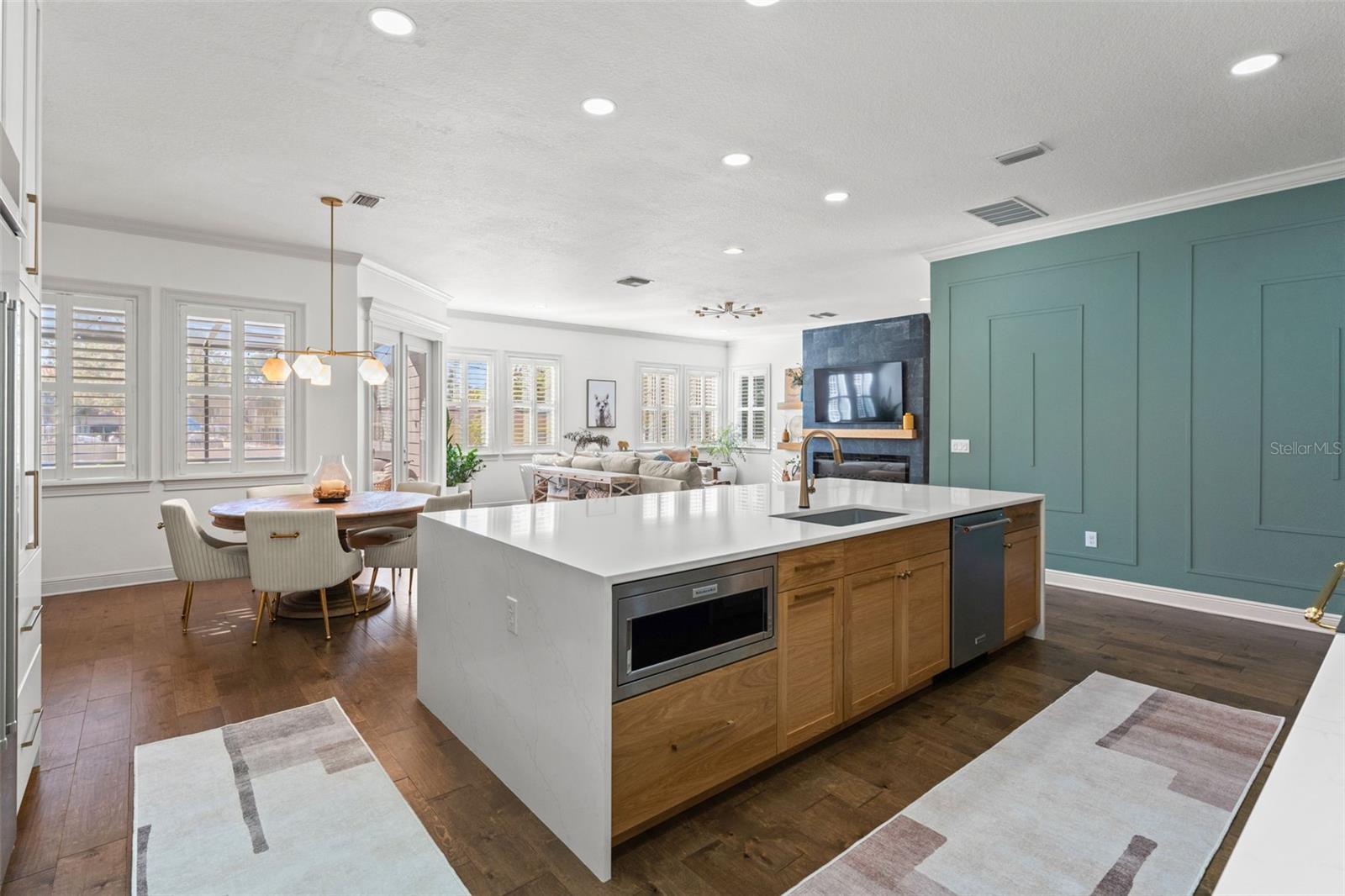 DAVIS ISLANDS PB10 PG52 TO 57 - Residential