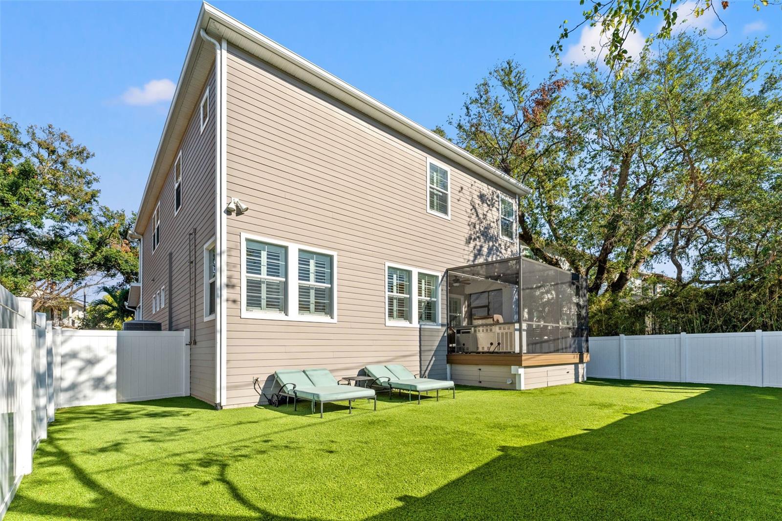 DAVIS ISLANDS PB10 PG52 TO 57 - Residential