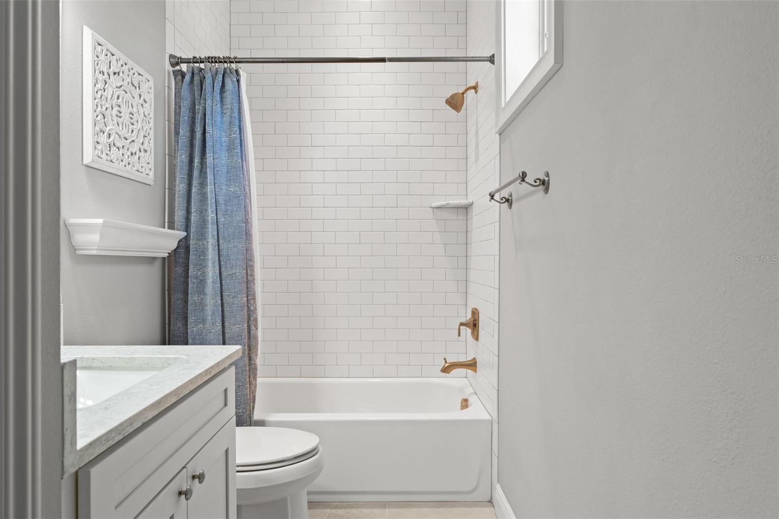 DAVIS ISLANDS PB10 PG52 TO 57 - Residential