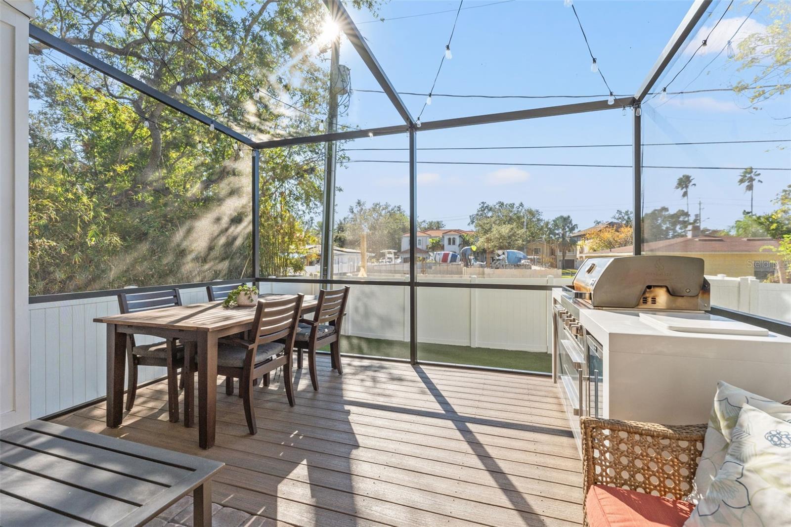 DAVIS ISLANDS PB10 PG52 TO 57 - Residential