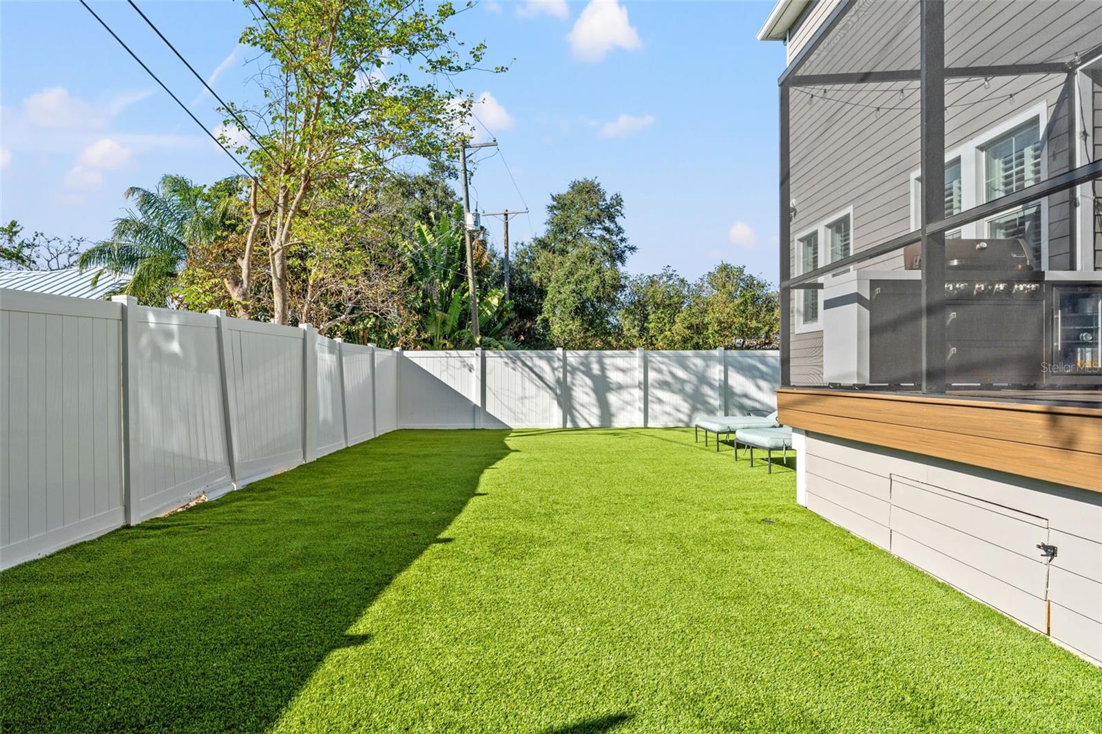 DAVIS ISLANDS PB10 PG52 TO 57 - Residential