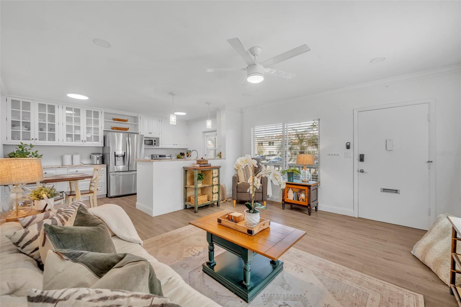 LAKE MAITLAND TERRACE APTS - Residential