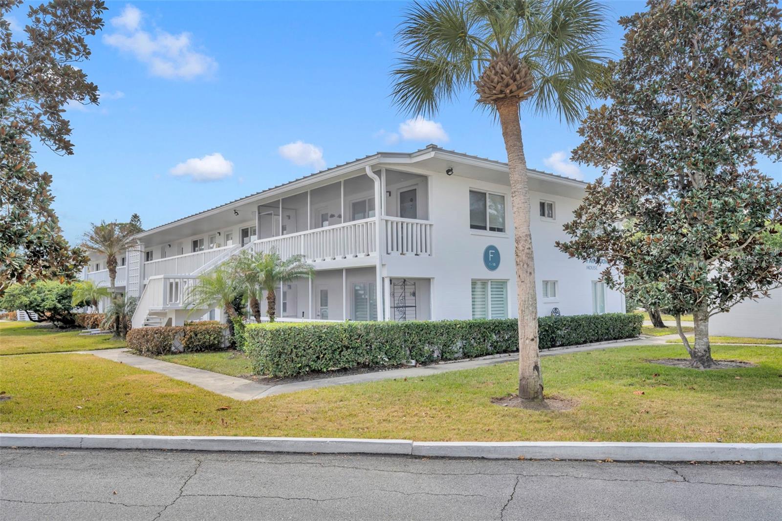 LAKE MAITLAND TERRACE APTS - Residential