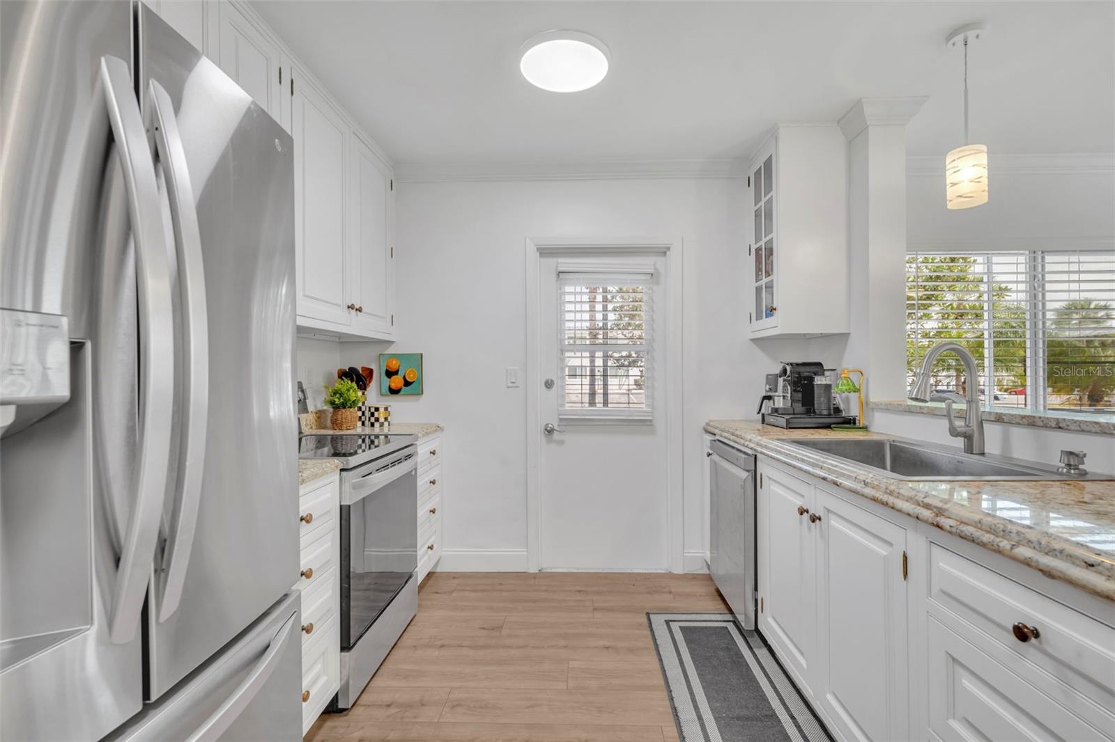 LAKE MAITLAND TERRACE APTS - Residential