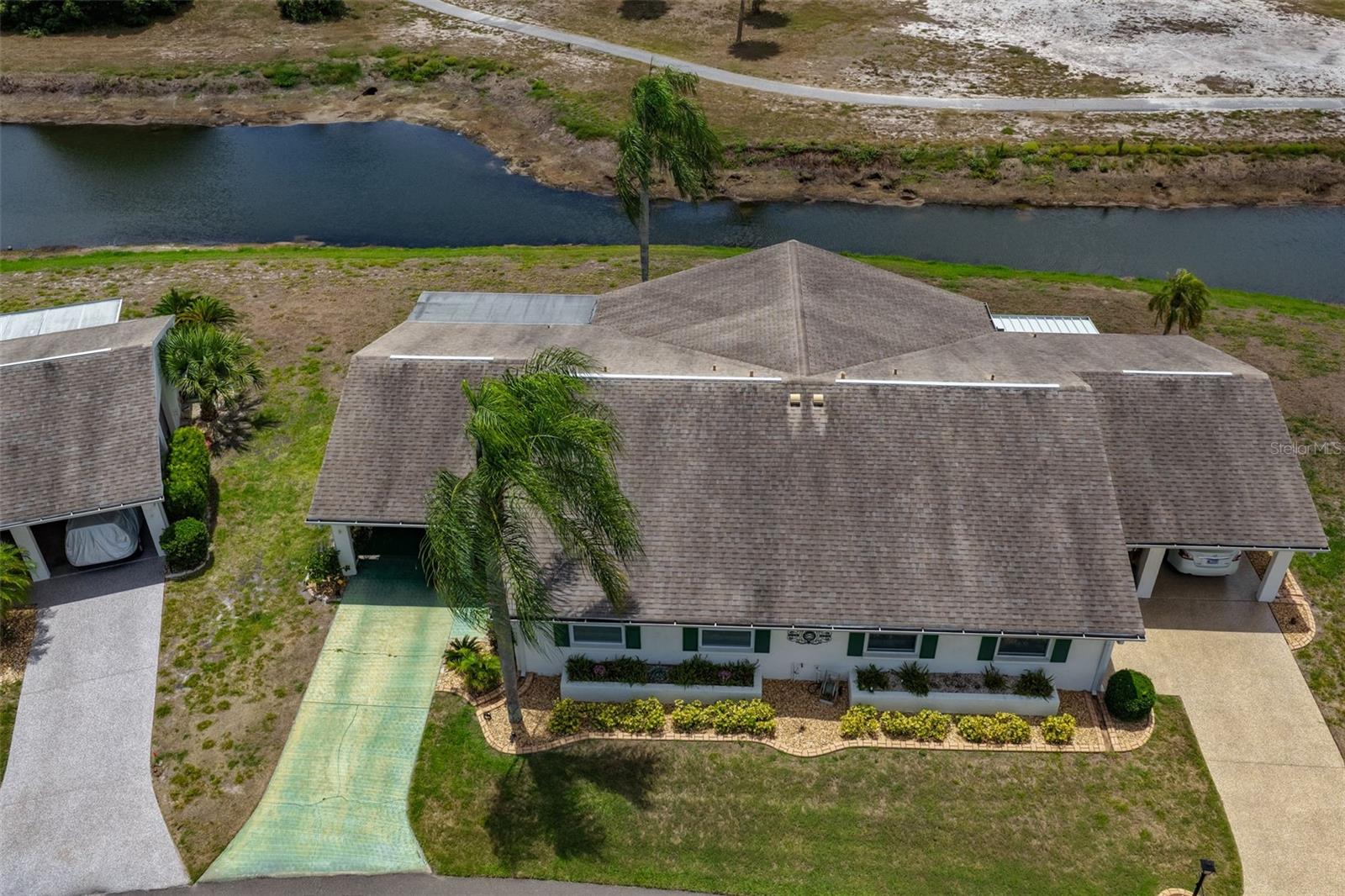 214 GLENELLEN PLACE 201