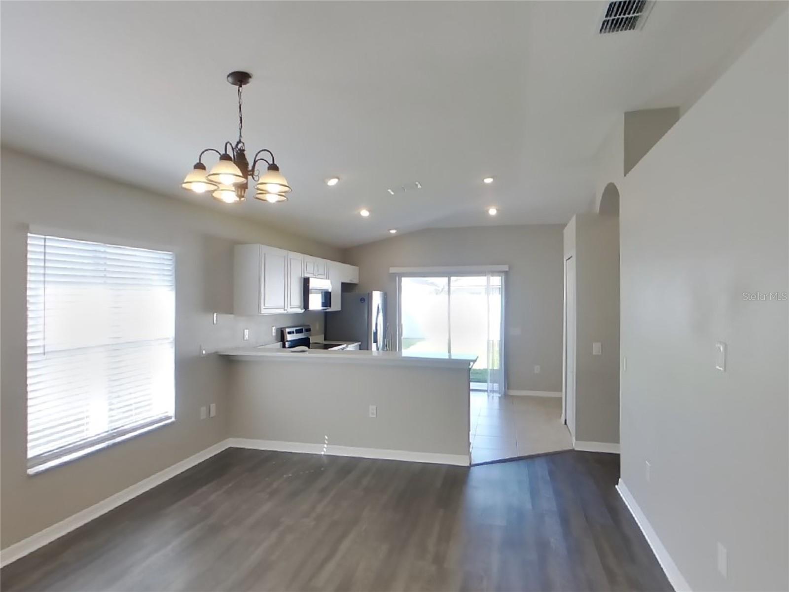 GRAND OAKS PH 03 - Residential Lease