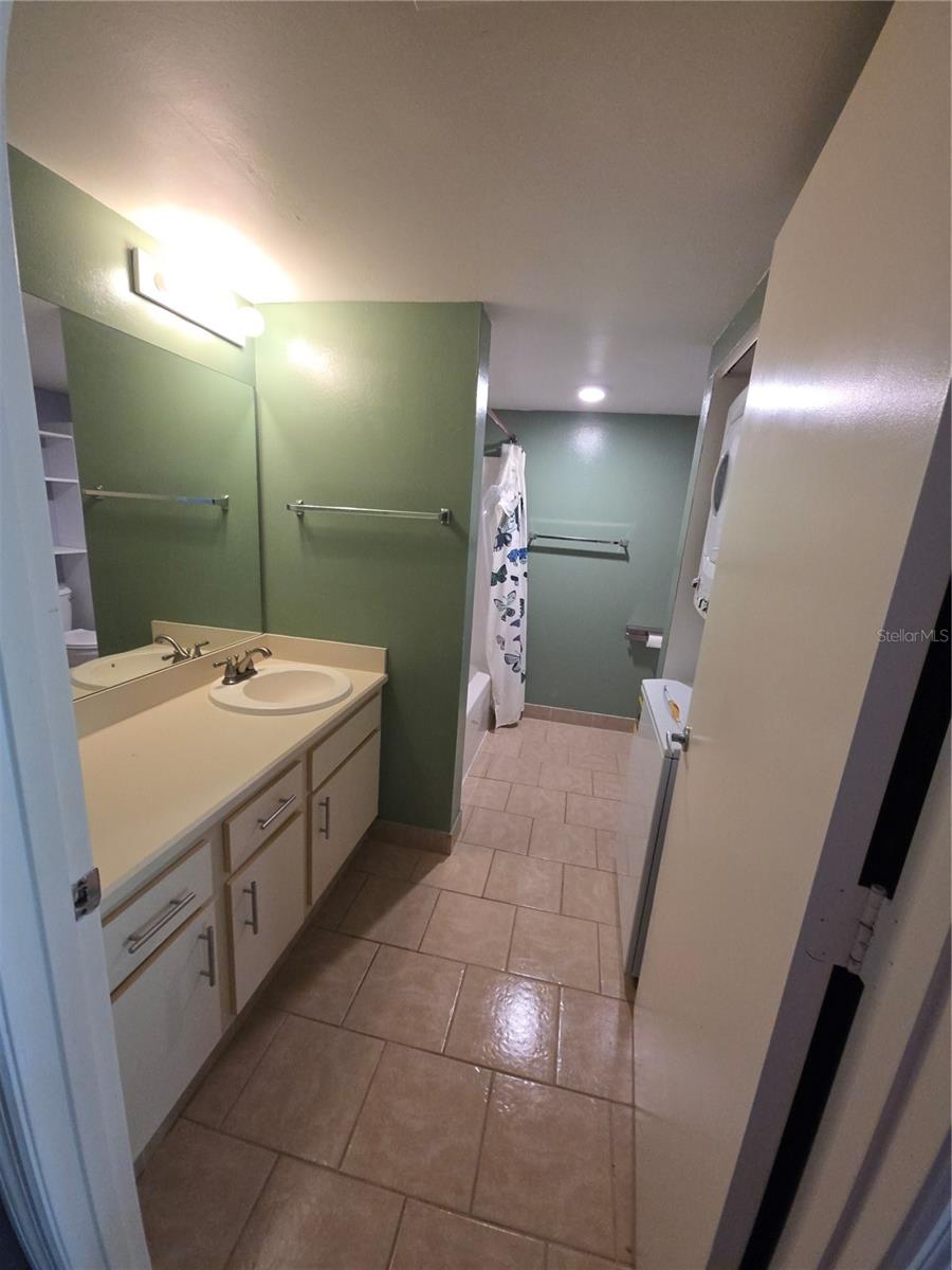 YORKTOWNE ESTATE CONDO - Residential