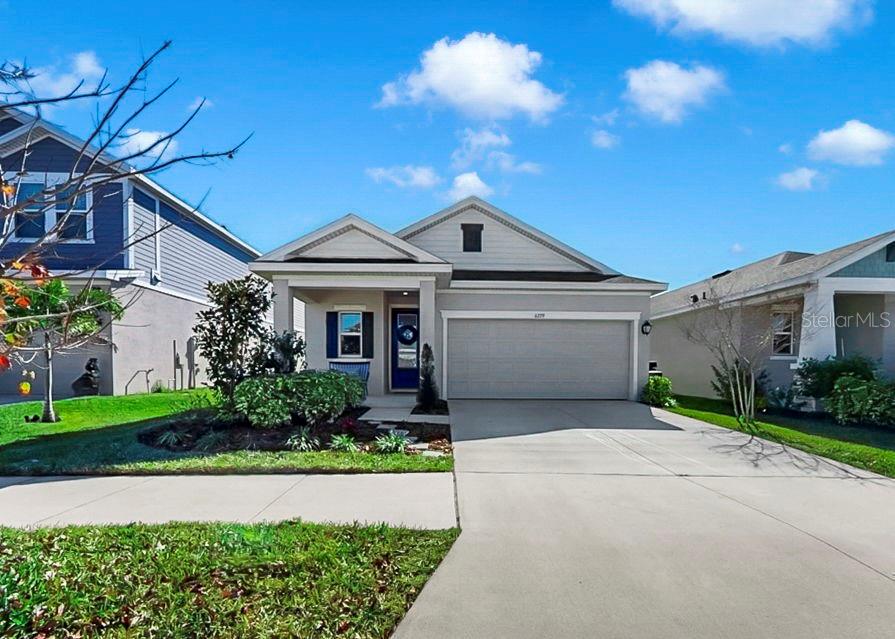 6279 ROADSTEAD COURT