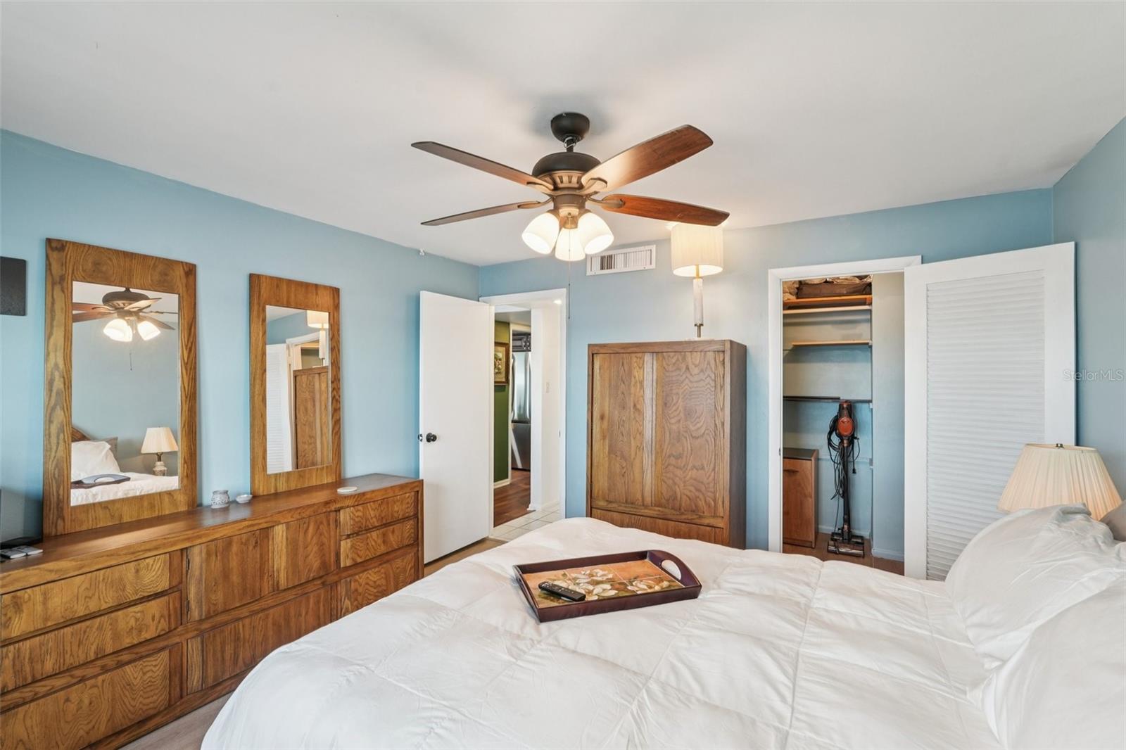 RIVERSIDE CLUB CONDO - Residential