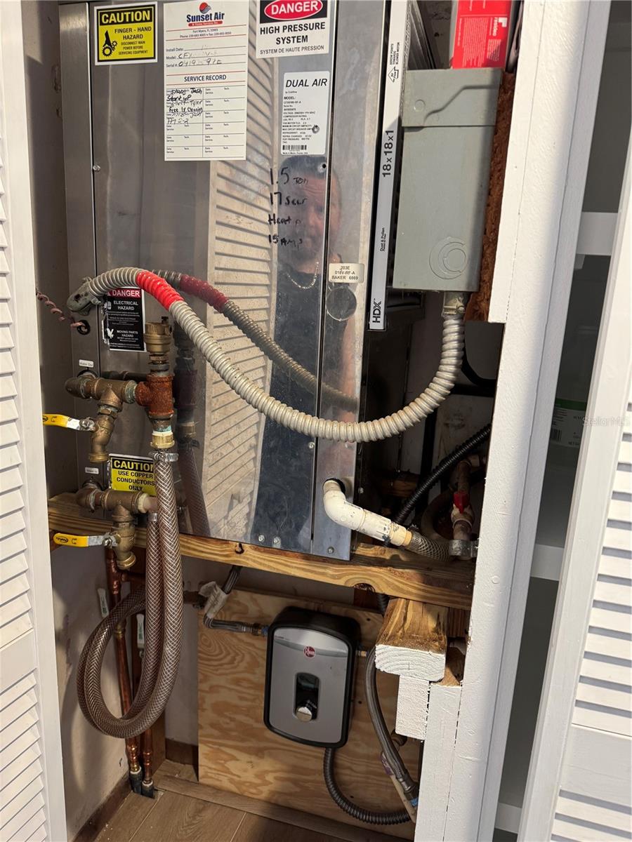 RIVERSIDE CLUB CONDO - Residential