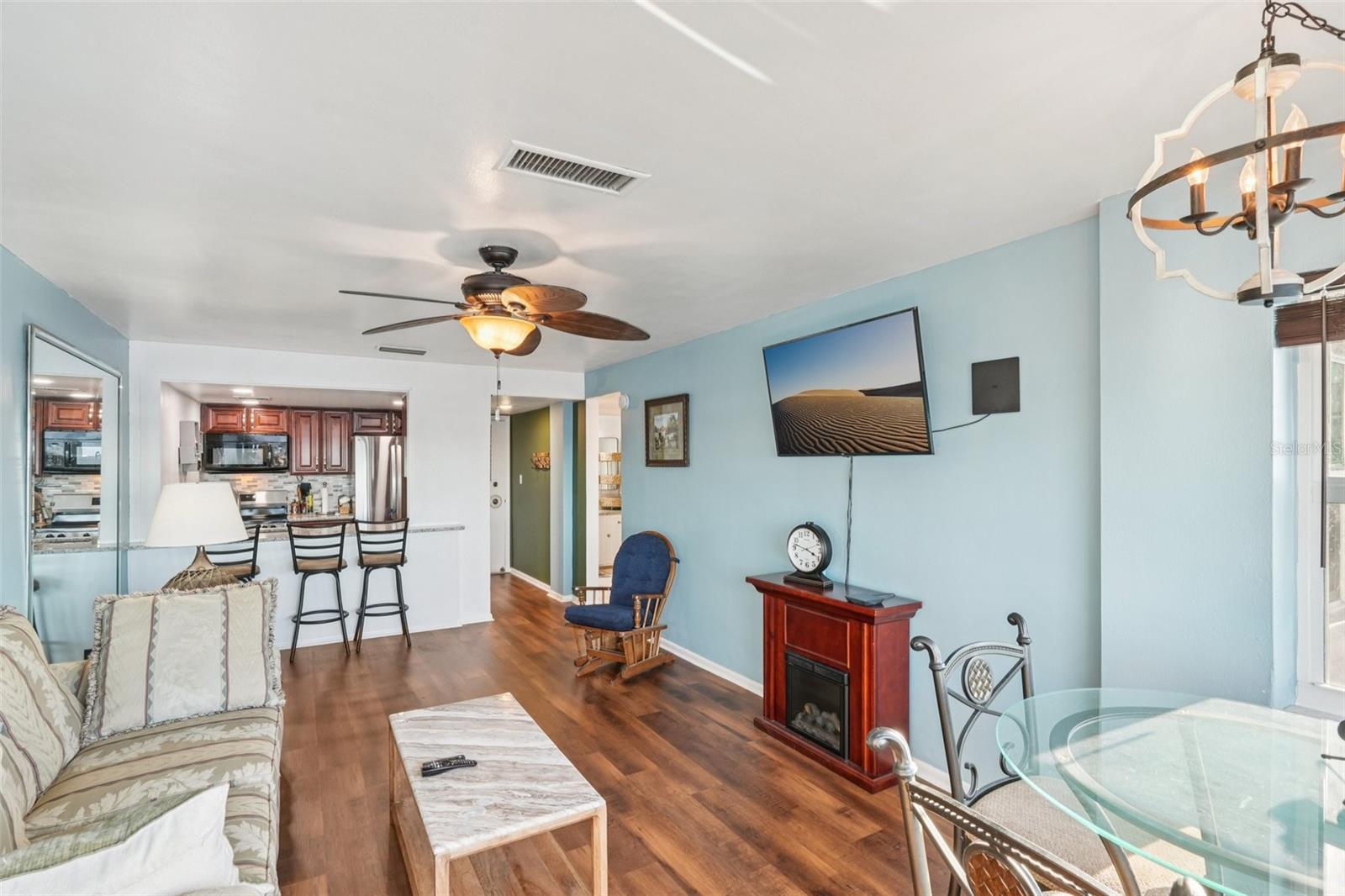 RIVERSIDE CLUB CONDO - Residential