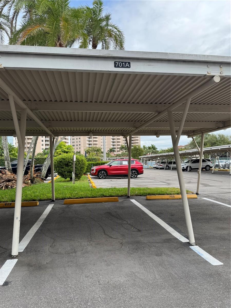 RIVERSIDE CLUB CONDO - Residential