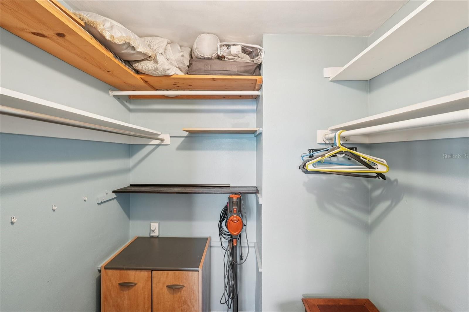 RIVERSIDE CLUB CONDO - Residential