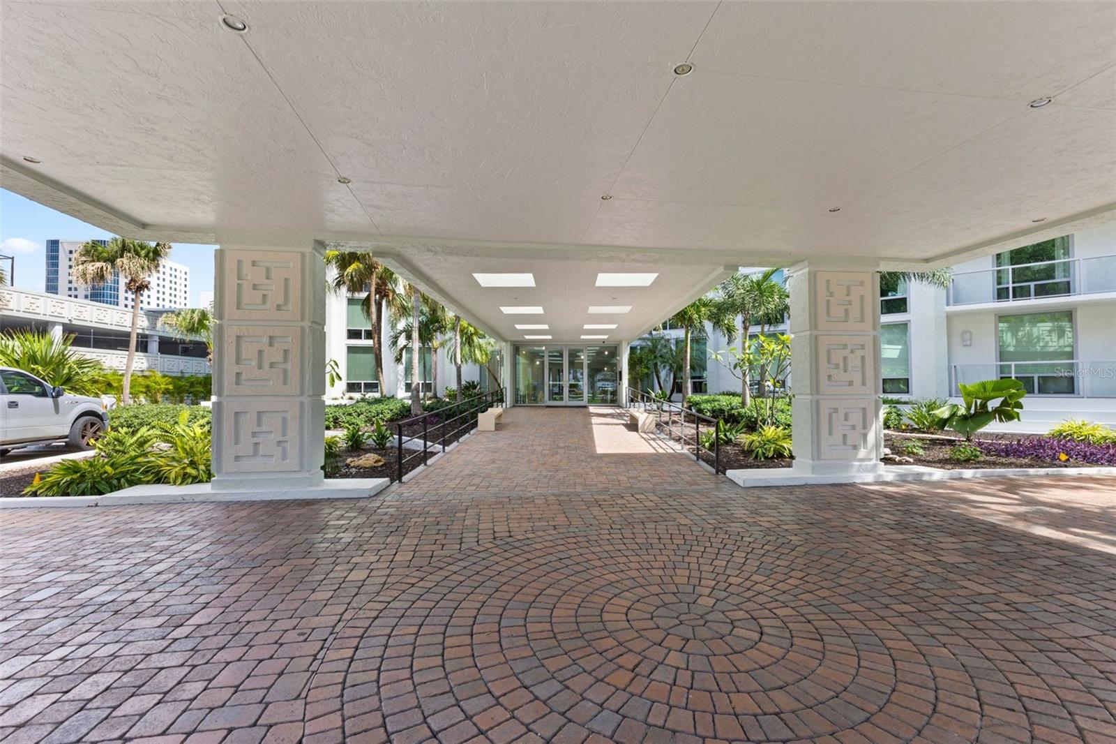 ONE WATERGATE - Residential
