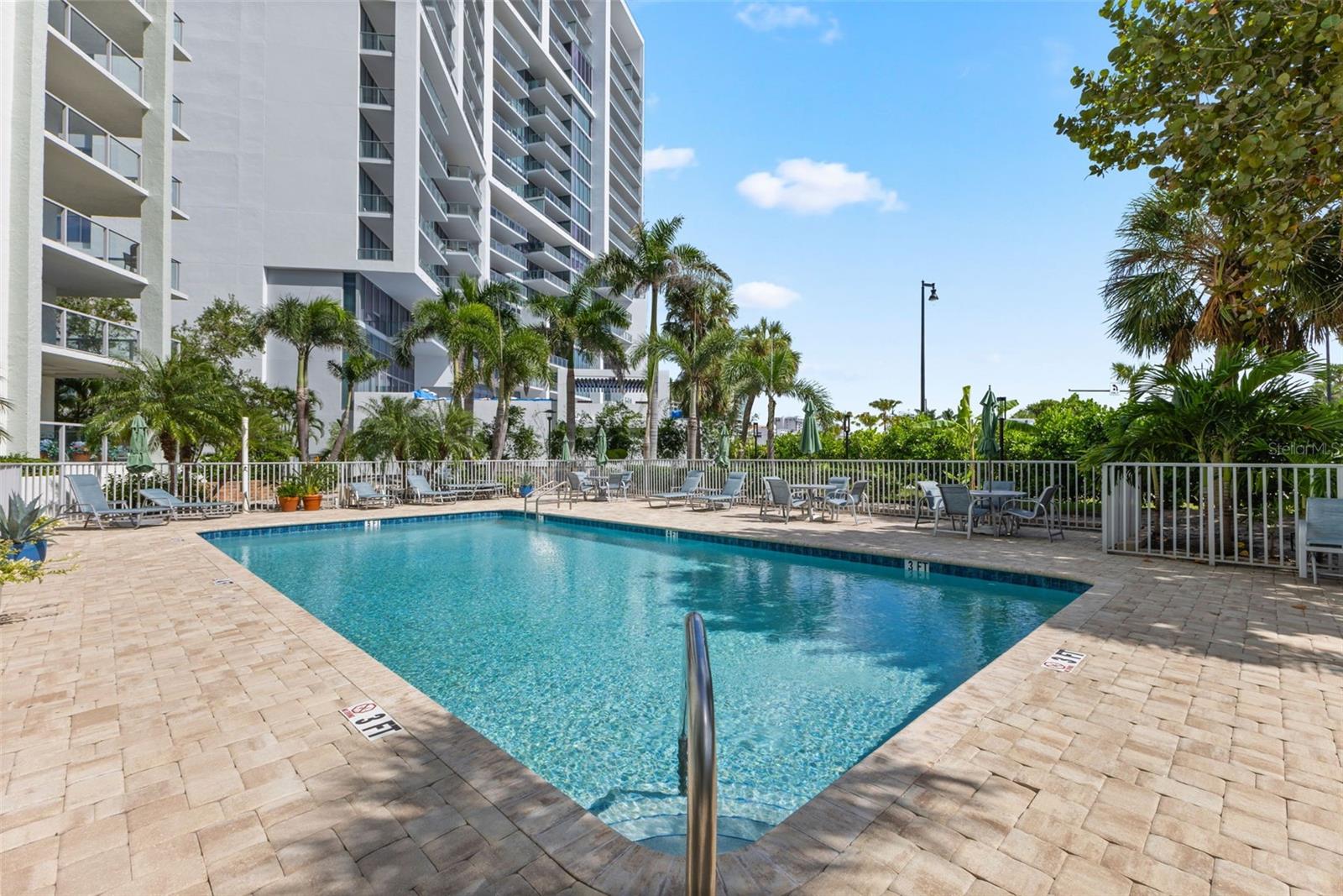 ONE WATERGATE - Residential