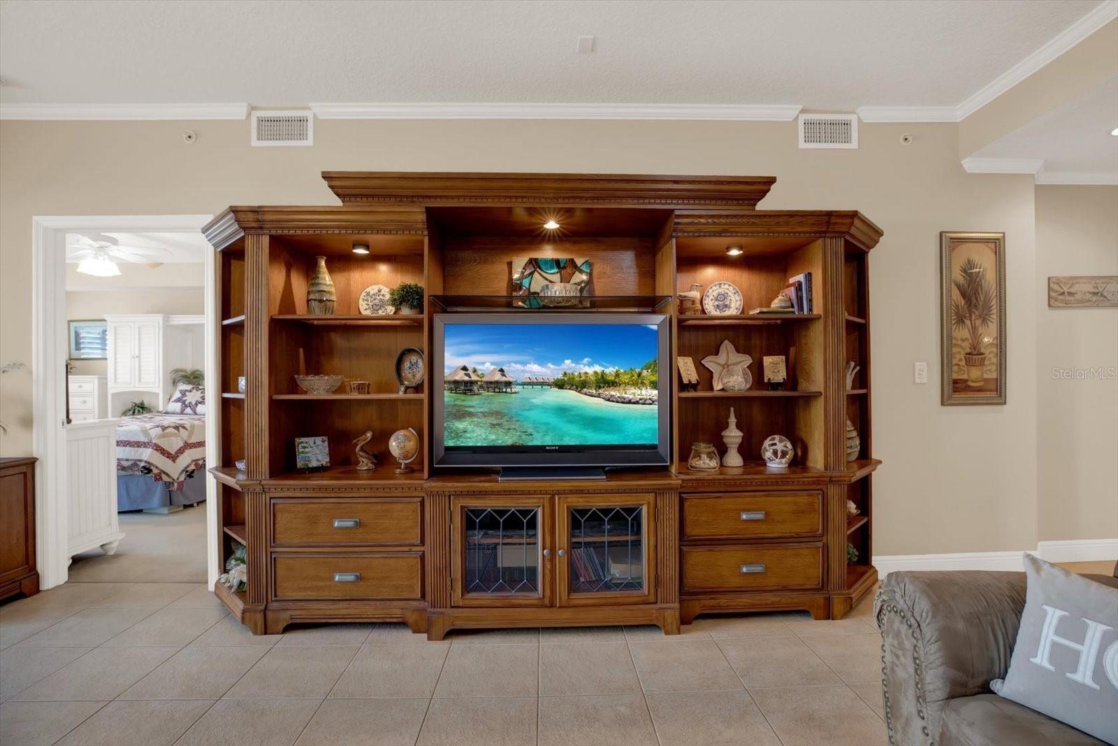 SEMINOLE ISLE CONDO - Residential