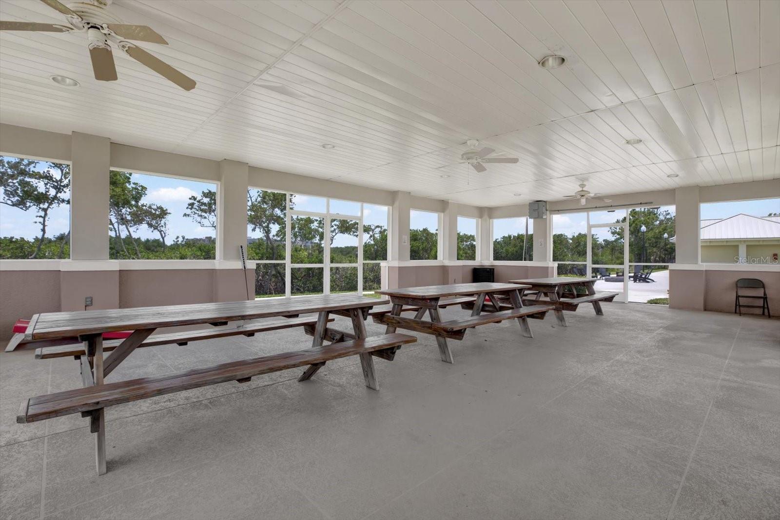 SEMINOLE ISLE CONDO - Residential