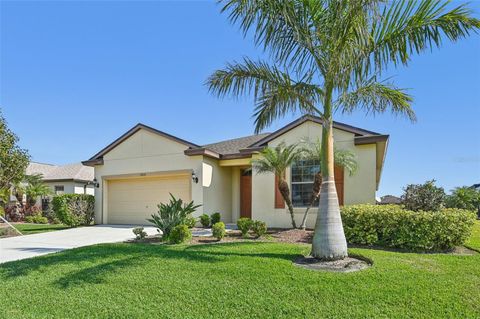 A home in PARRISH