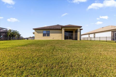 A home in PARRISH