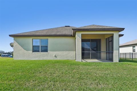 A home in PARRISH