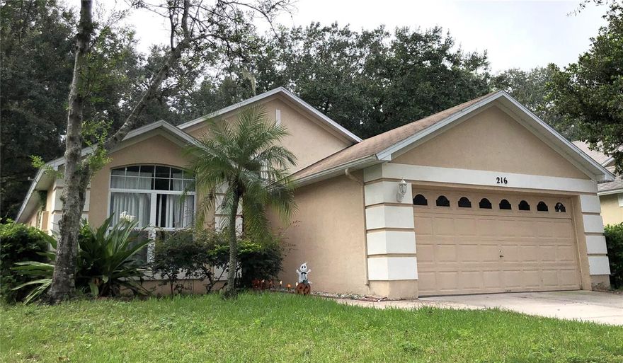 Beautiful home with 3 bed 2 bath in the Villages at Eastwood in East Orlando. It boasts a split and open floor plan. The master bedroom features a double vanity, large tub, walk-in closet. Spacious living and dining area. Kitchen is equipped with solid counter tops and an eat-in breakfast nook. The floor is covered with tiles, which is easy to maintain. Through the Frech door, you will come to a private, screened lanai. It is close to the Waterford Lakes shopping center with lots of restaurants and shops. Conveniently located near HWY 408, HWY 50, with easy commute to Downtown, UCF. Call for a private tour today.