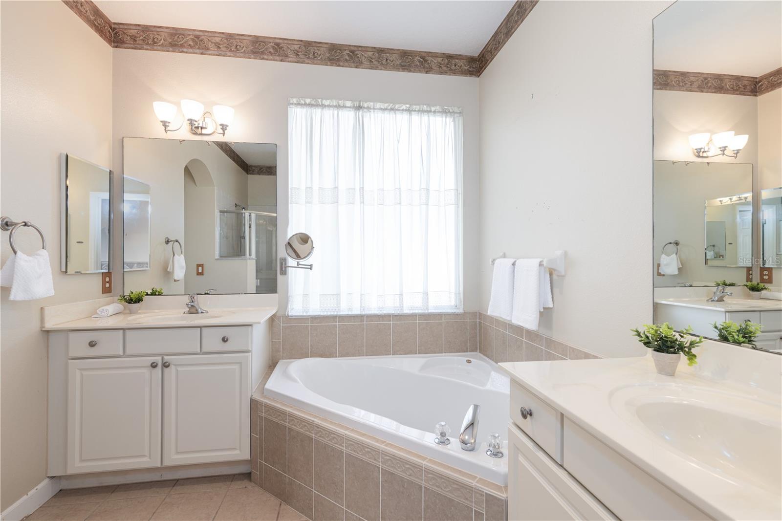 TAVARES LAKESIDE AT TAVARES SUB - Residential