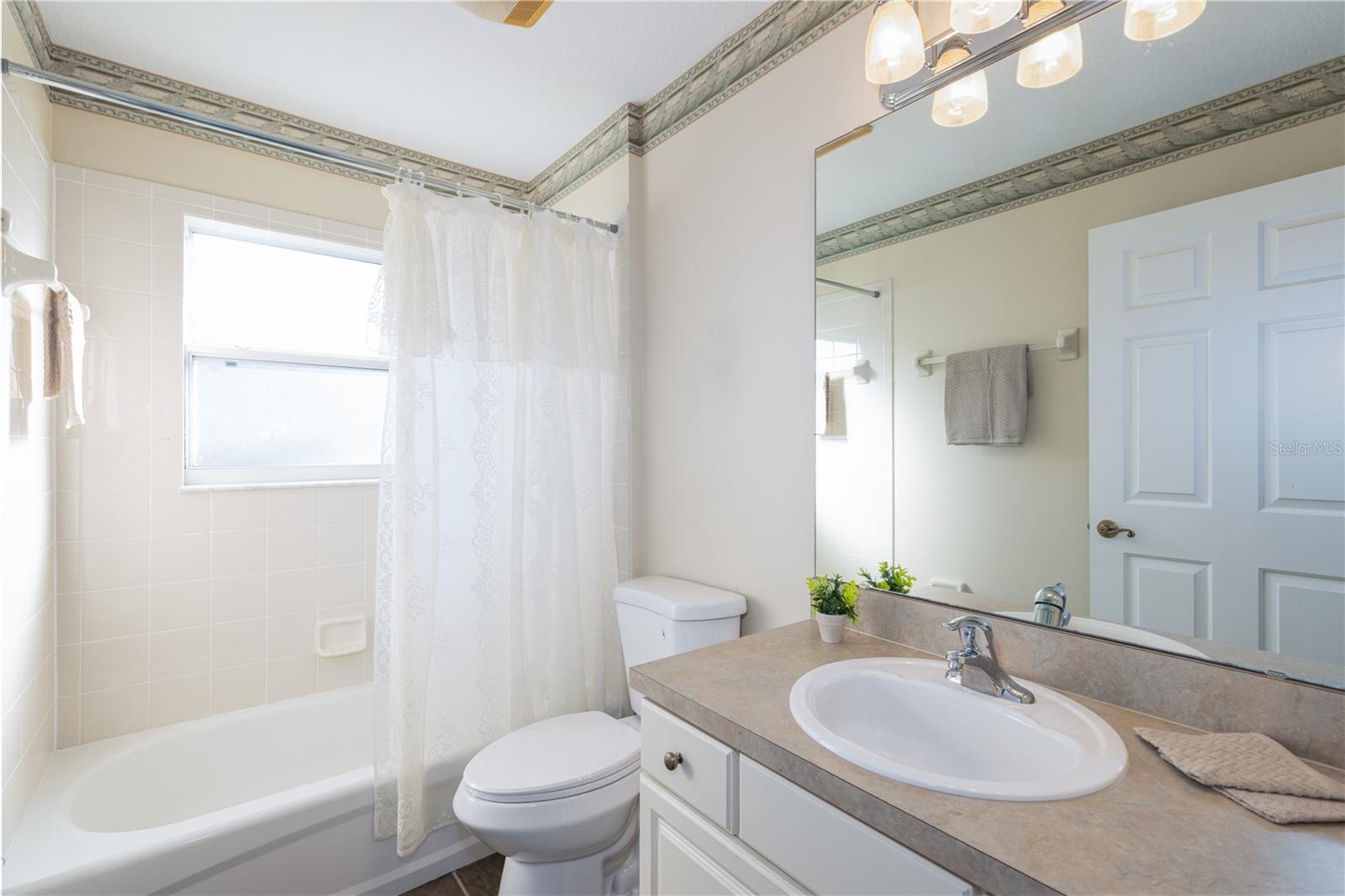 TAVARES LAKESIDE AT TAVARES SUB - Residential