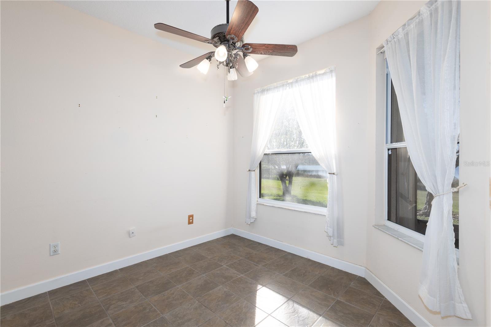 TAVARES LAKESIDE AT TAVARES SUB - Residential