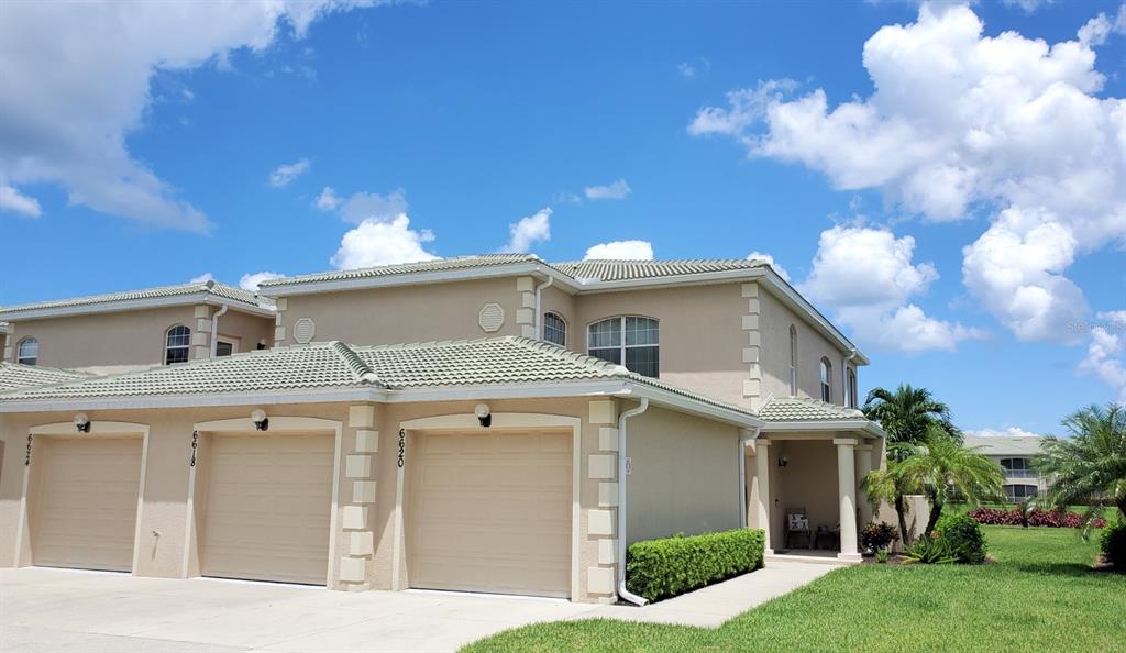 Just 5.5 miles from the beautiful Gulf beaches of Anna Maria Island sits this lovely 2 br/2 ba, lakefront condo. Enjoy the cool breezes of the lake while you sip your favorite beverage and enjoy watching turtle, herons, egrets, butterflies and maybe you'll even see a wild parrot or two! Hidden Lake of Manatee is off of the south side of Manatee Avenue, perfectly nestled in this quiet and private gated community. This unit has been freshly painted and furnished to give you the fresh Florida feel. Each of the bedrooms has their own full bath, full size washer and dryer right in the unit, a 1 car garage, WIFI is included. 1 pet* up to 25 lbs with approval and non-refundable pet fee of $250. *None of the following Insurance-restricted breeds permitted: Pit Bulls, Staffordshire Terriers, Rottweilers, German Shepherds, Chows, Great Danes, Presa Canarios, Akitas, Alaskan Malamutes, Siberian Huskies, Doberman Pinschers, Wolf-hybrids and Mastiffs. The clubhouse offers a heated community pool, spa, steam room and fitness center. Here you can really have it all because just yards away you'll find Fresh Market, McDonalds, Planet Fitness and Bealls to name just a few. There are also plenty of choices for dining and conveniently there is also access to public transportation. Within a few short minutes are medical facilities and Blake Hospital. Utilities, cable or streaming tv and WIFI included. NO SMOKING. Association application and approval are required (total application fee is $100). 1 month minimum stay required however, Agent reserves the right to only accept 3 month minimum rentals during the high season months of December - April. RATES: DEC 1-APR 30: $3400 per month* / MAY 1-NOV 30: $2300 per month*. (*additional fees & taxes apply.) Prices shown are based on 2-person occupancy. Additional persons staying in the unit for a period of longer than 7 days may be considered additional occupants and subject to additional rental fees being charged and/or application and approval process if the community is governed by association rules and regulations. Your rental Agent must be advised of all additional occupants and dates they will be in the unit. Additional charges will be: security deposit ($500), departure cleaning fee ($250), Booking fee ($250.00), Sales and Resort Taxes (12%) and Travel Insurance (if purchased at the time reservation is booked). Rates are subject to change without notice and reservations are not guaranteed until initial reservation deposit is received. NOTE: We do not accept reservations for high season months of Jan - April for less than 90 days until after Labor Day. After Labor Day - 30 DAY minimum rentals only during the HIGH SEASON months of January, February and March. Tenants who are in this year have first option to renew for the next year, and have until April 15 to advise us if they are returning. Please contact us to be added to automatic e-mail alerts for available units. PROPERTIES ARE SET UP FOR CONVENIENT CONTACTLESS TOURS. We are unable to do in person showings due to existing bookings and owner usage. Photos on website are updated regularly.
