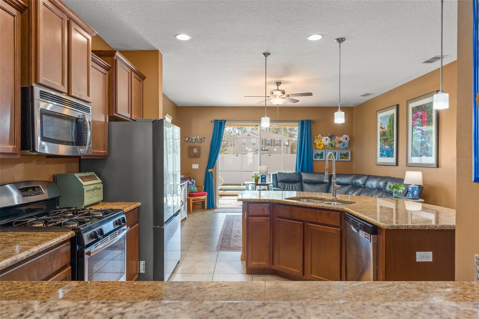 TRAFALGAR VILLAGE PH 3 - Residential