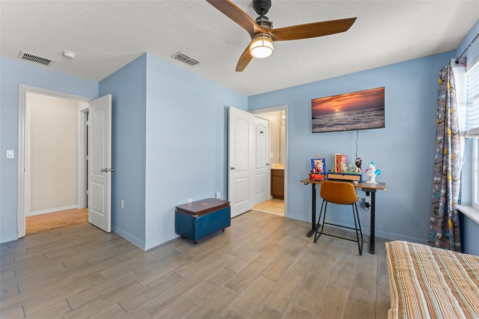 TRAFALGAR VILLAGE PH 3 - Residential