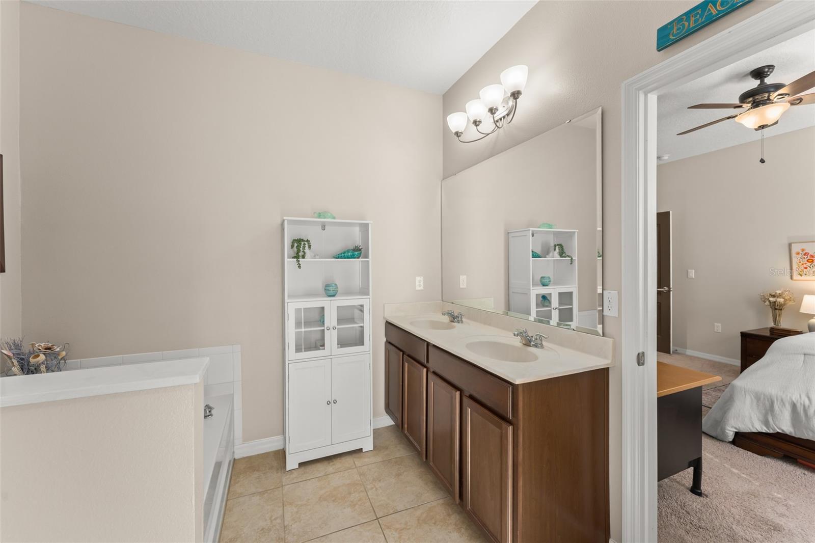 TRAFALGAR VILLAGE PH 3 - Residential