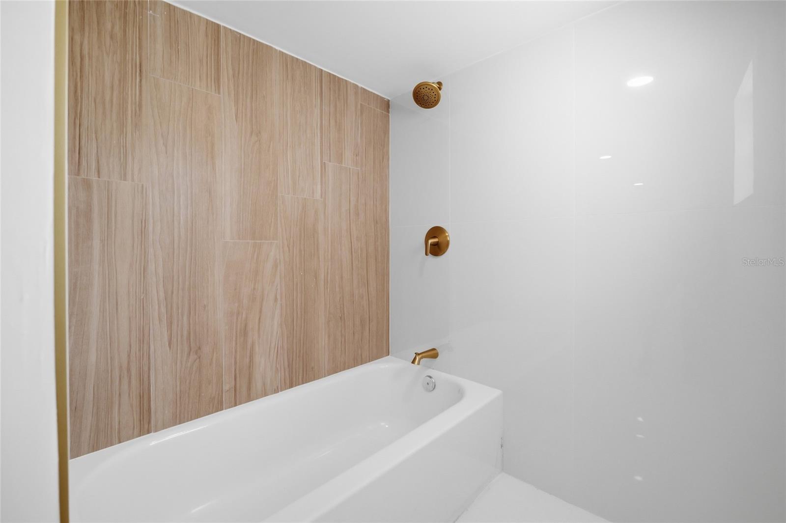 BENJAMINS ADD TO WEST TA - Residential