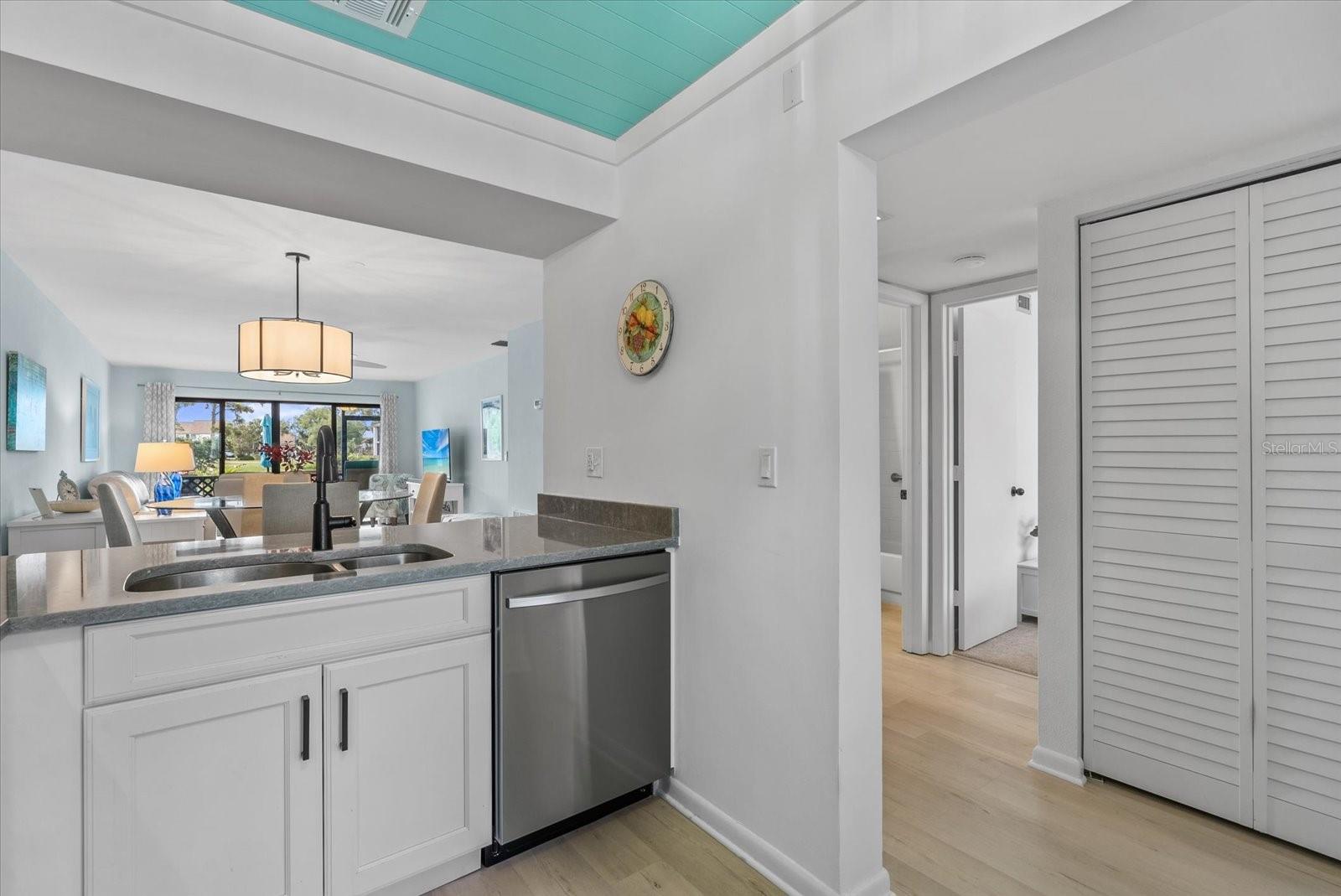 BIRD BAY II - Residential