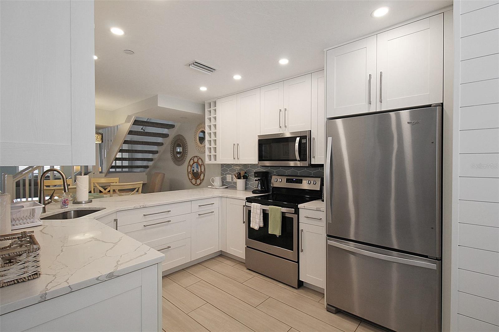 GULF & BAY CLUB BAYSIDE - Residential Lease