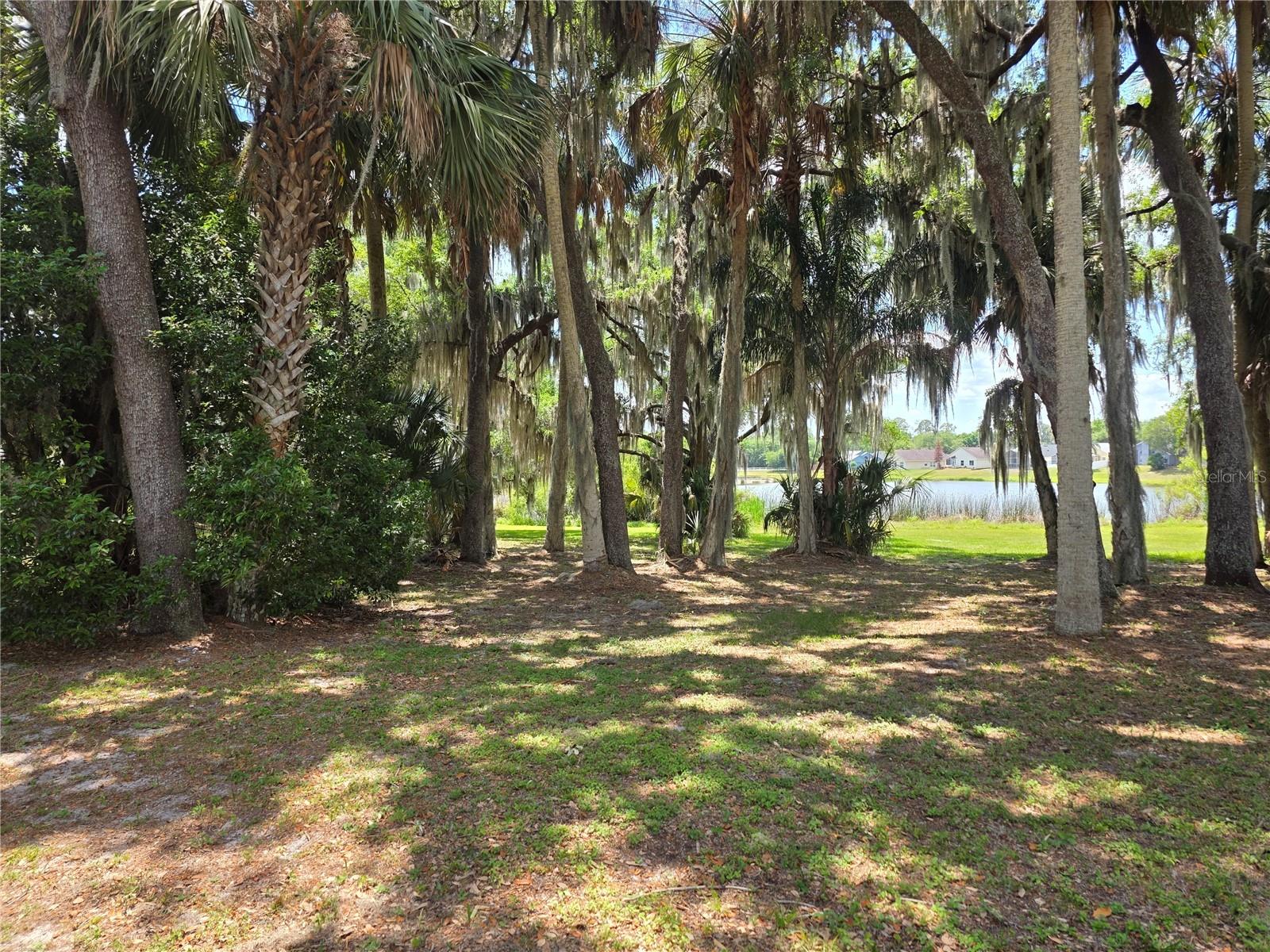 CHASE GROVES UNIT 1 - Residential