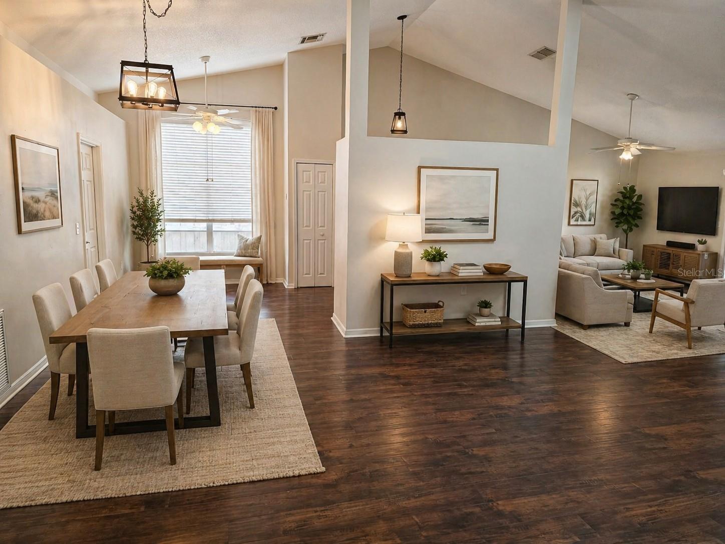 CHASE GROVES UNIT 1 - Residential