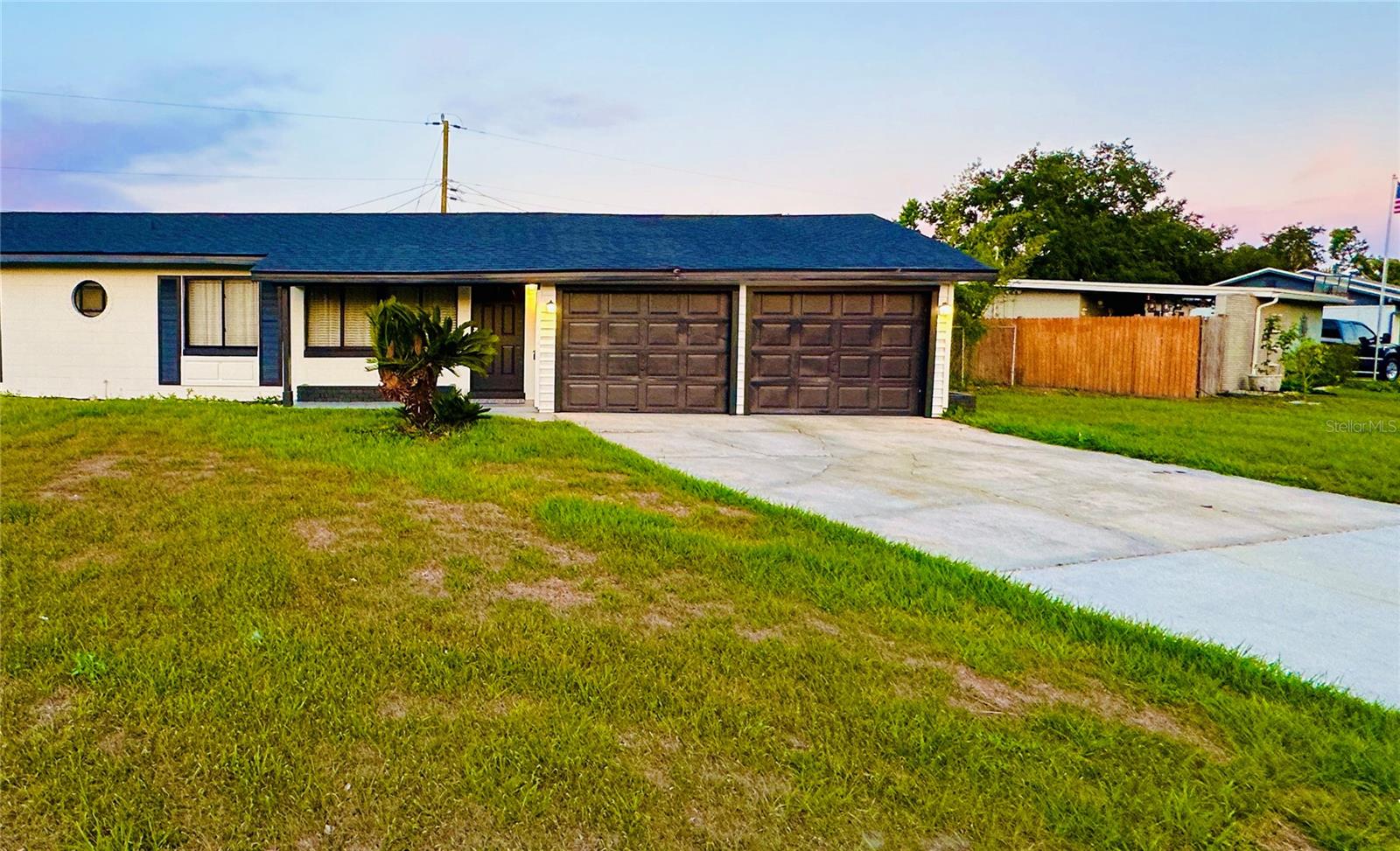 1886 CLEMATIS LANE