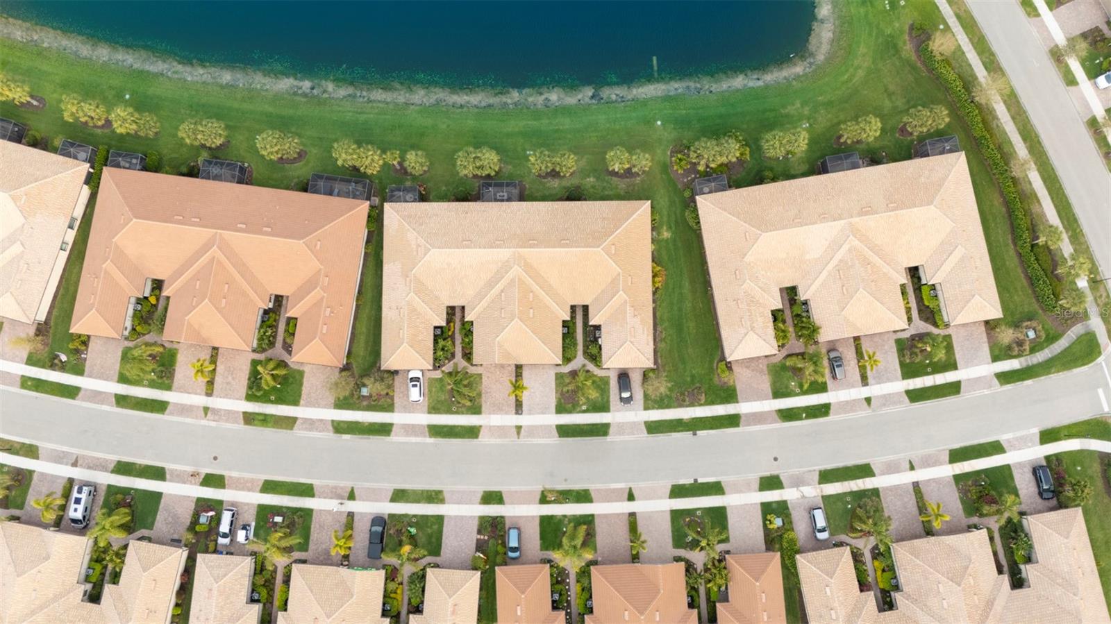 ISLANDWALK/THE WEST VLGS PH 5 - Residential