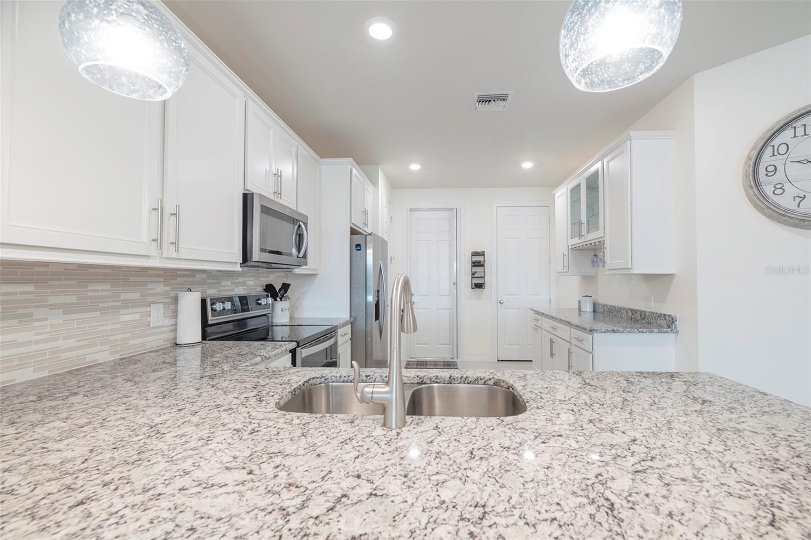 ISLANDWALK/THE WEST VLGS PH 5 - Residential