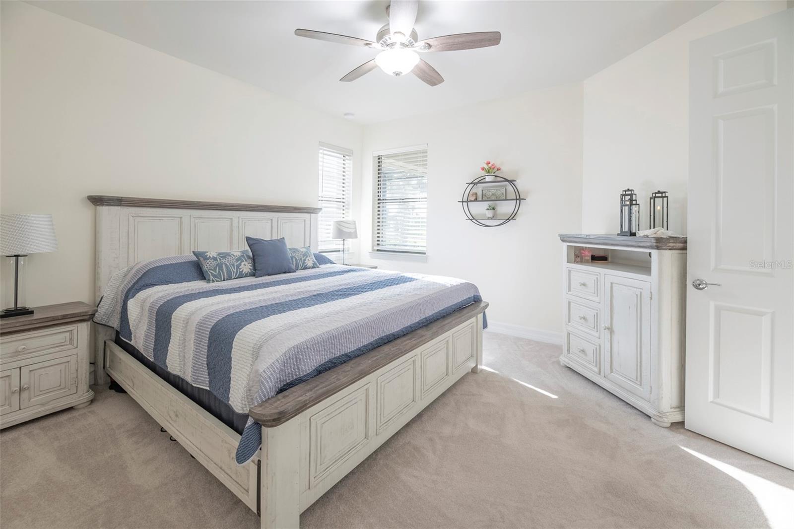 ISLANDWALK/THE WEST VLGS PH 5 - Residential