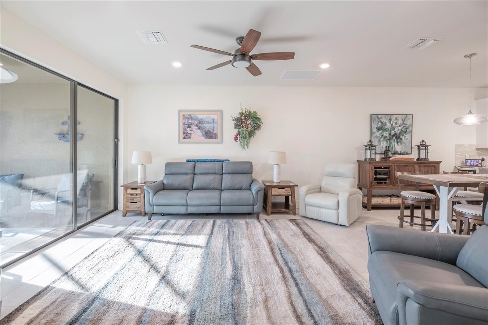 ISLANDWALK/THE WEST VLGS PH 5 - Residential